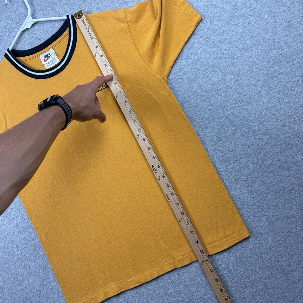 Vintage Nike T Shirt Boys XL (19x27) Yellow Embroidered Logo 90s Graphic Tee - Picture 7 of 7